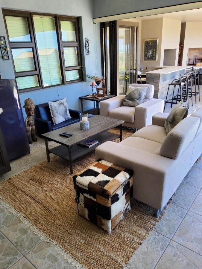 Golf Estate - Signature Hole 24hrs Power Villa *